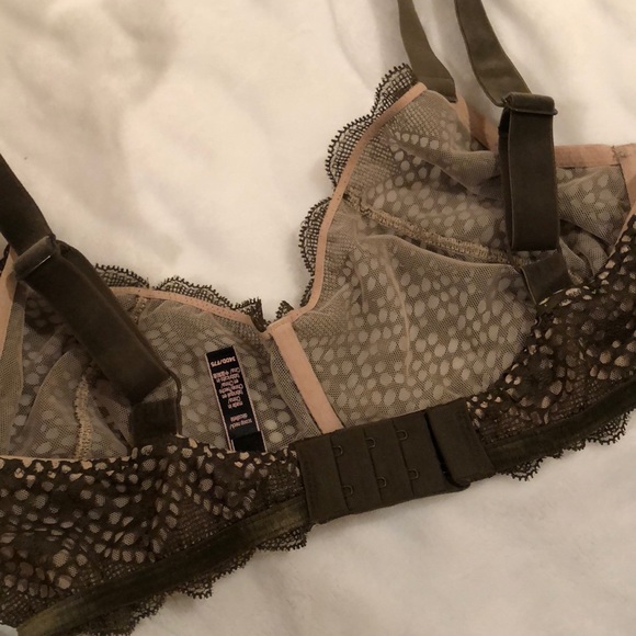 Stunning Victoria Secrets lace bra💚 - Picture 5 of 6